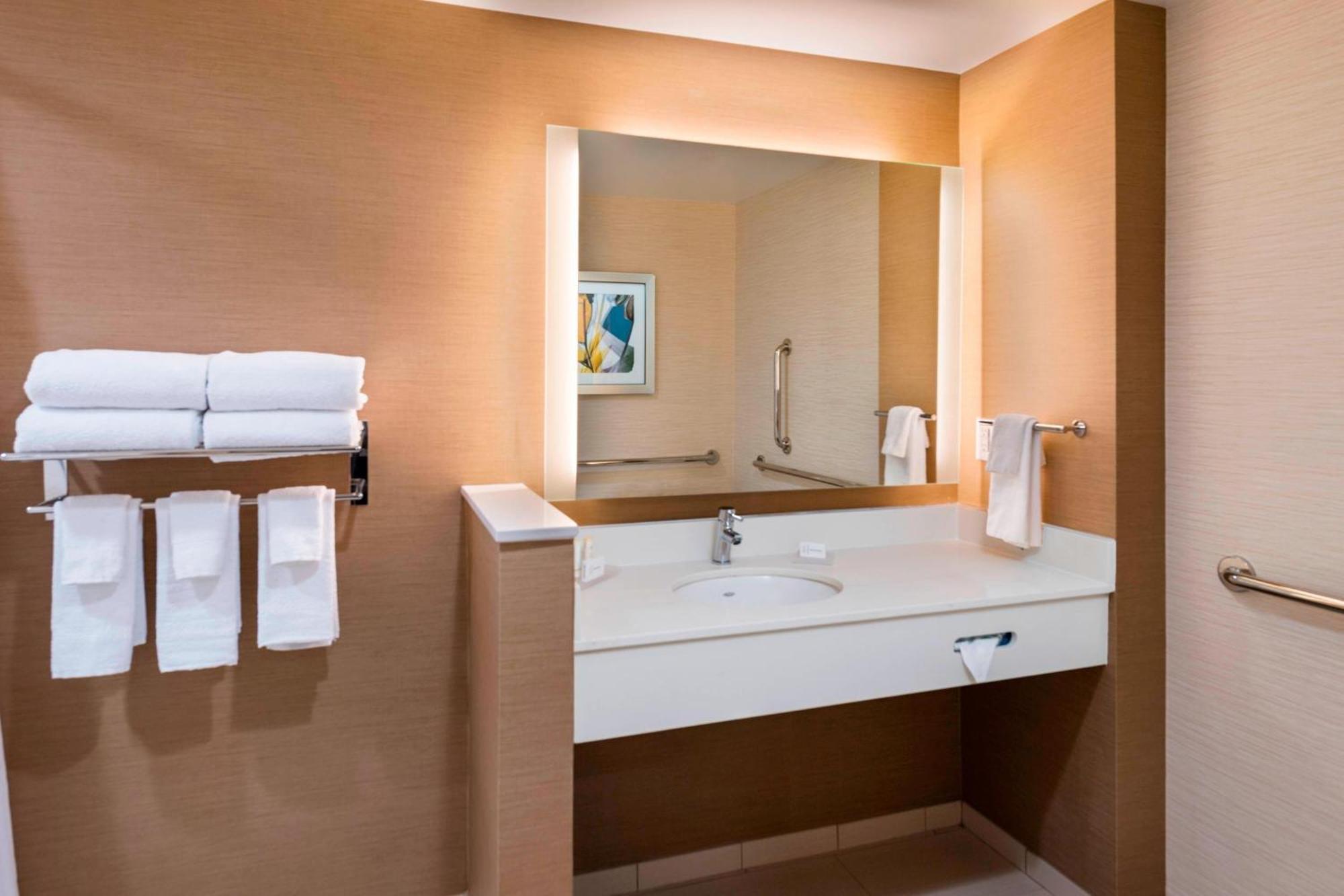 Fairfield Inn & Suites By Marriott Dallas Waxahachie Ngoại thất bức ảnh