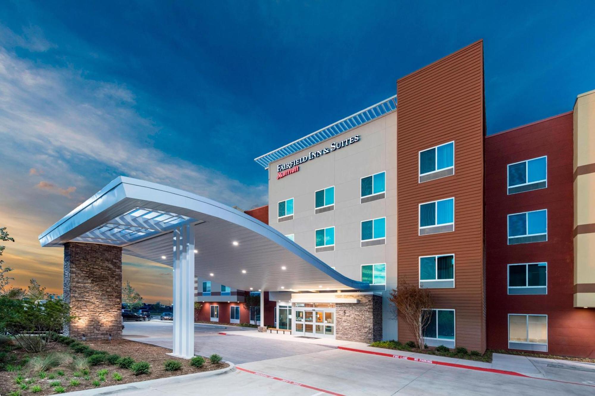 Fairfield Inn & Suites By Marriott Dallas Waxahachie Ngoại thất bức ảnh